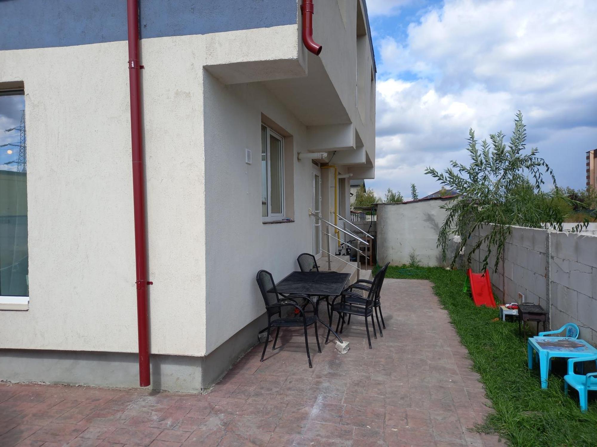 Twins Residence 2 Apart Hotel Ap 3 2 Rooms Chiajna Экстерьер фото